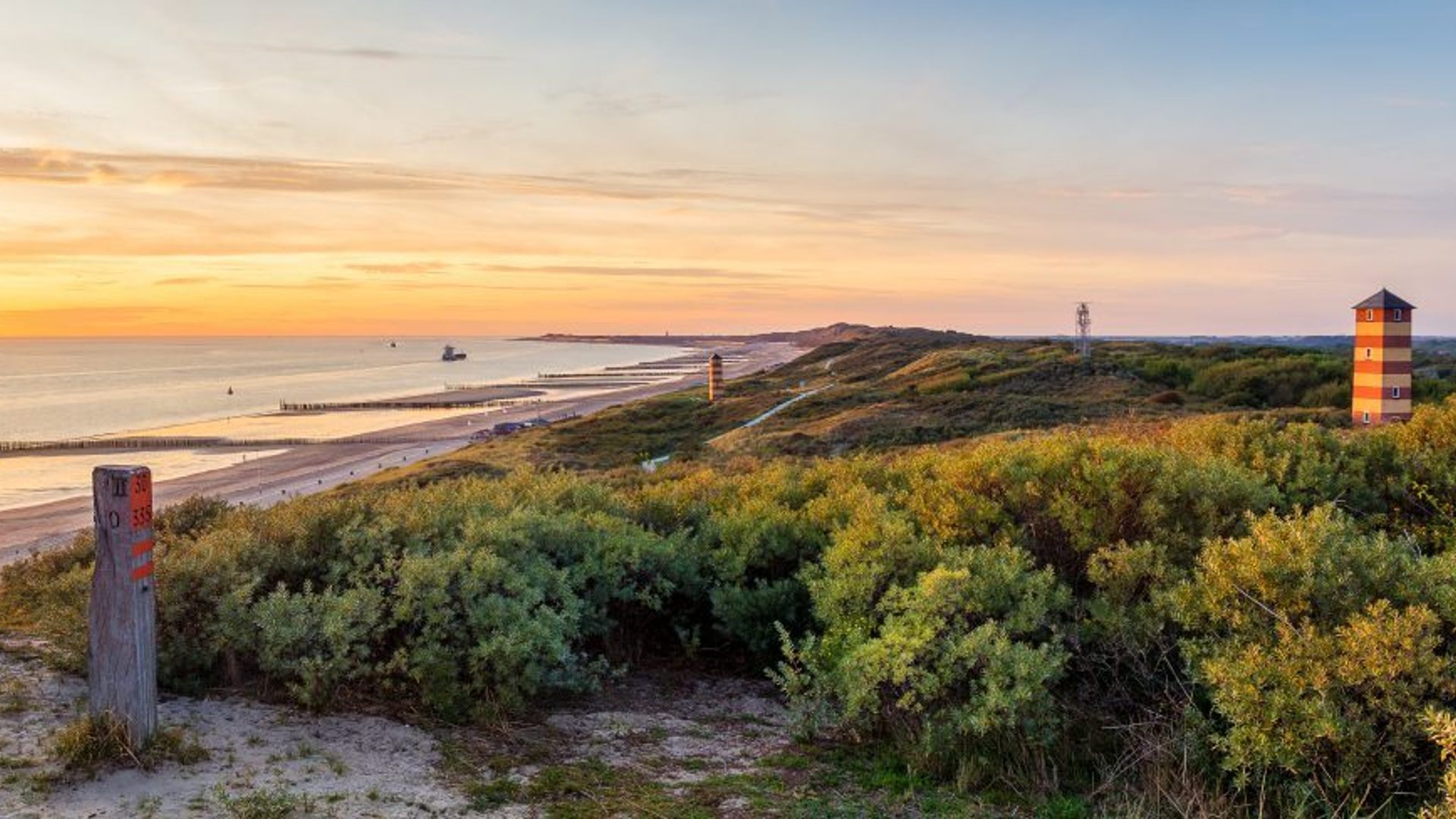 Strand en duinen aan de Nederlandse kust